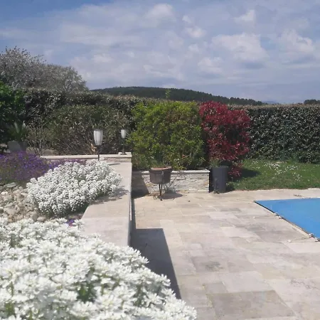 度假居 3 Chambres Piscine Aout Cevennes Portes (Eure)