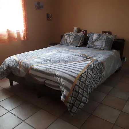 3 Chambres Piscine Aout Cevennes Portes (Eure)